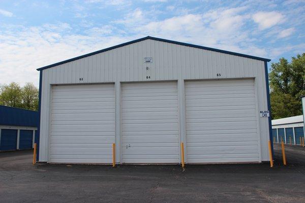 We offer commercial units