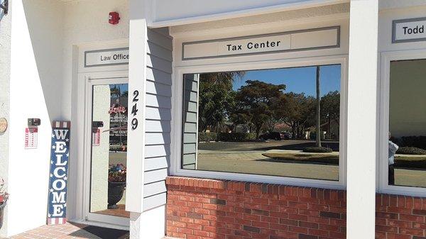 Tax Center
249 Nokomis Ave S
34285