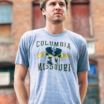 Bellboy Mizzu football tee