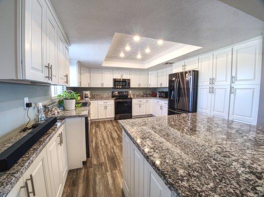 SOLD! Beautifully remodelled Kitchen in my listing on Camarilla in Yucca Valley