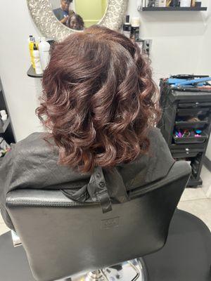 Flat with curls and color