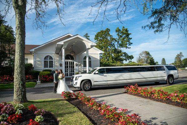 Show up in style to your dream wedding venue.