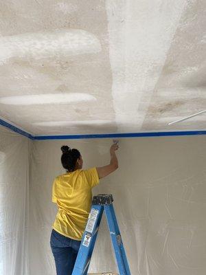 Popcorn ceiling removal