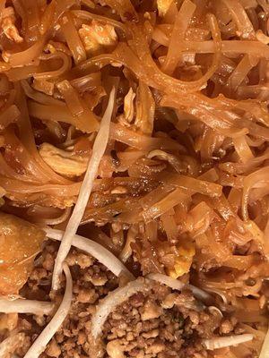 R1. Pad Thai