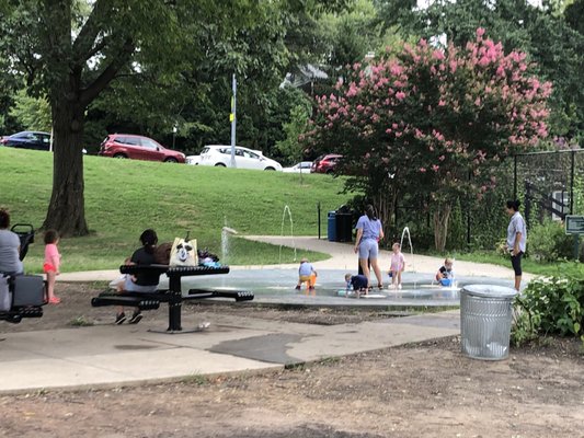 Splash pad