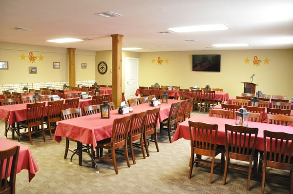 Call (830) 254-3322 to reserve our banquet room!