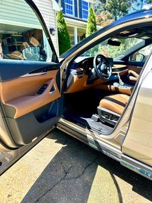 This Infinity QX60 looks brand new after a full interior detail!