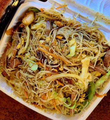 Singapore stir fry noodles