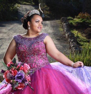 Las Vegas quinceanera Makeup and updo specialist just 2 minutes from the strip.