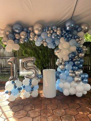 Garland balloons