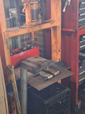 Special tools bearing press