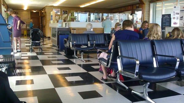 Waiting area at Edmonds station. Vending machines, service agent, ticket machine, comfy seats, and bathrooms.