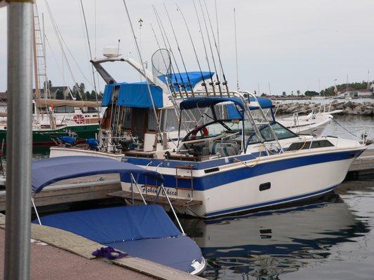 Bear Track's Fishin' Chics Charter boat in Grand Marais, MN