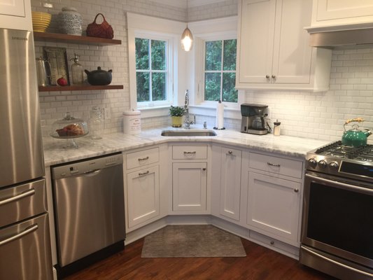 Custom Colonial Kitchen & Millwork