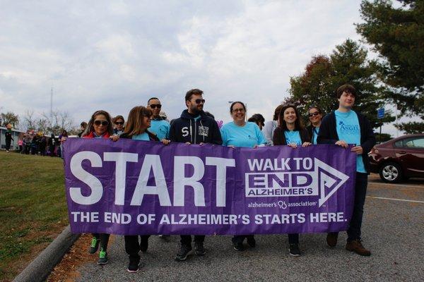 Putnam Homecare | Westchester Homecare | We were honored to start the 2016 Memory Walk and carry the Alzheimer's banner!