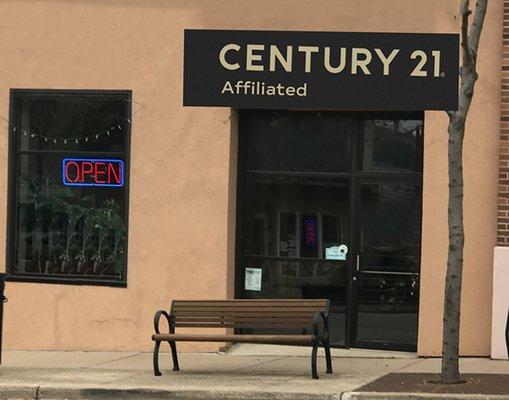 CENTURY 21 Affiliated