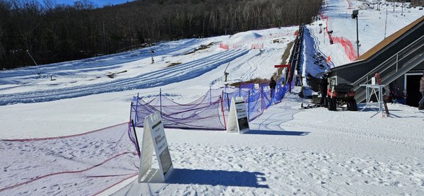 Nearly empty tubing park at 11 AM on a Sunday.