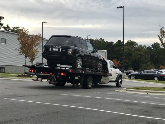 Here is my Range Rover that we bought from Blain/Oak Ridge sales only 4 days earlier.  $13k in repairs that ORAS stuck us with.