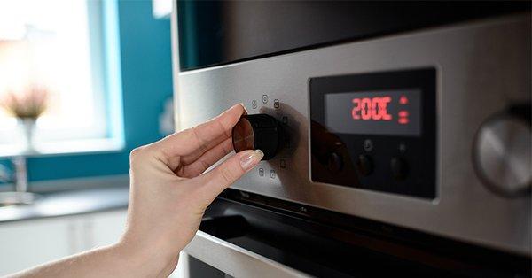 Wondering why your oven's temperature is not accurate? Common oven repair problems include faulty oven igniter, bake element, & thermostat.