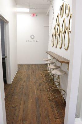 Entryway to the Beautiac space