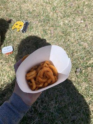 a "LARGE" fry Curly Fries (Large)