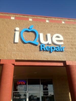 ique store