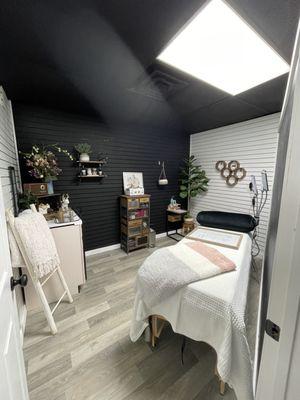 Briar Rose lash studio inside Totally Tan