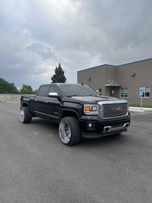 GMC Denali Leveling Kit