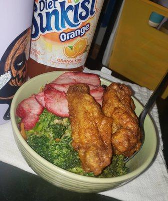 BBQ Pork, beef n broccoli spicy chicken wings & Noodles.