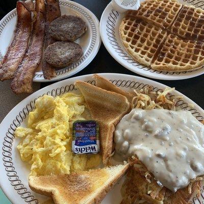 All All-Star Special Breakfast with Kate's recommendation of gravy on the hash brown. Yum!