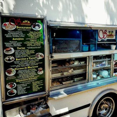 WOLFMAN PRESENTS:  The hunt for the tastiest Food Truck  ...next up is Sandra's Antojitos Taco Truck. Delicious!!!