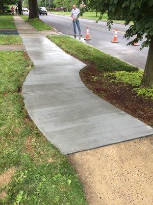 Concrete Sidewalk Replacement