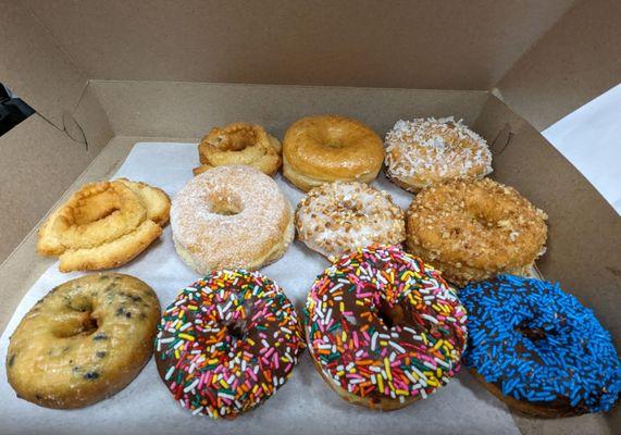 Paradise Donuts & Ice Cream