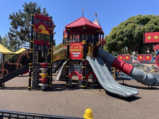 Medium sized play structure