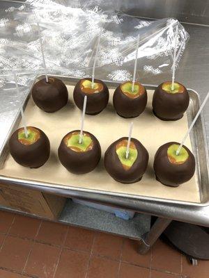 Salted caramel apples