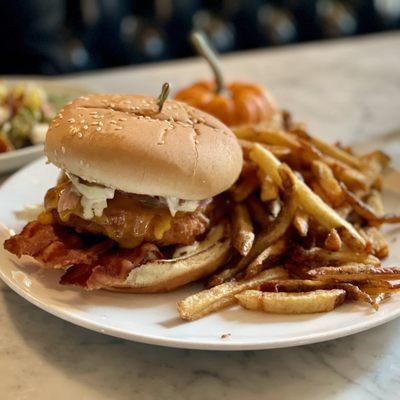 Chubby chicken sandwich w/ fries