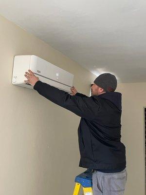 BVSM's NATE-certified HVAC contractors know air conditioners inside and out to provide you with reliable AC repair and replacement options.