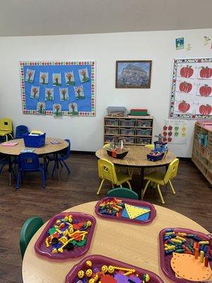 Free choice learning centers promotes children to move from center to center whenever they choose and without limit.