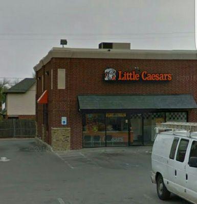 Front View of Little Caesars on NW 23rd and Villa in OKC