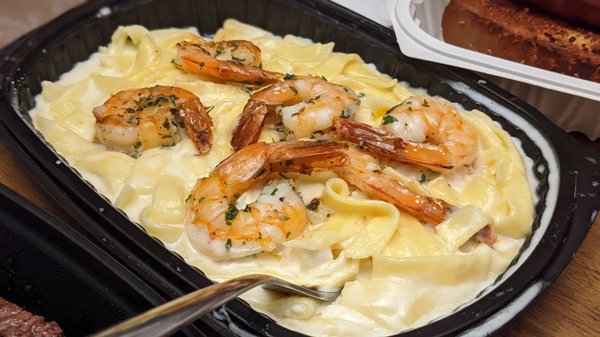 Fettuccine Alfredo with Shrimp