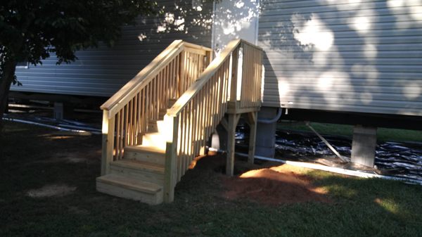 Small back deck using spindles (1x1).