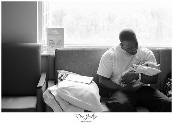 Fresh 48 at Anne Arundel Medical Center.  Documentary Family Photography.  Newborn Documentary Photography. Newborn Photography.