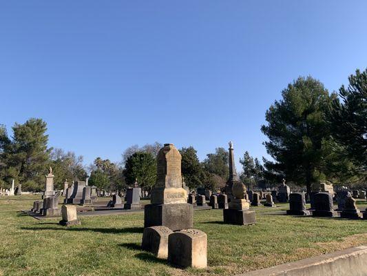 Masonic Lawn Cemetery