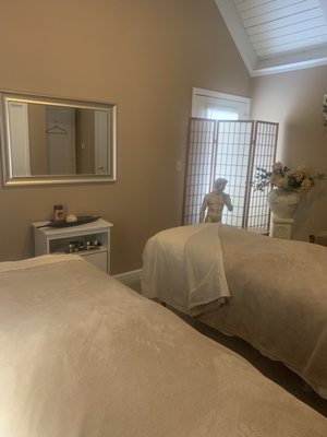 Couples massage room