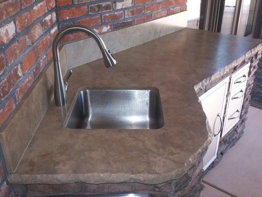 Outdoor Top
Undermount Sink