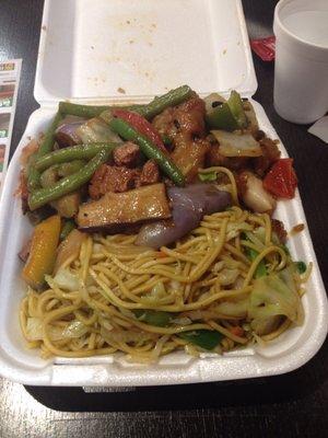 Mix of Chinese and Filipino food