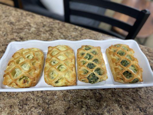 Savory croissants 
Spinach and feta cheese 
Leek and Parmesan cheese