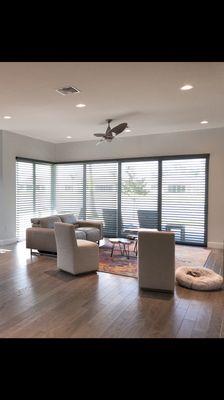 Hunter Douglas ClearView Silhouette