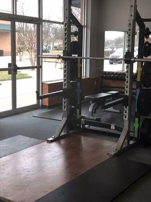 Free weight platforms