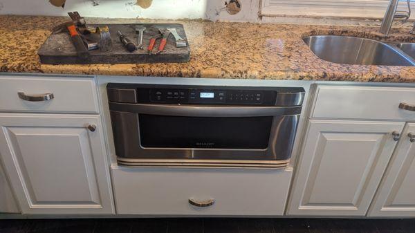 I install all types of microwaves including vented or recirculating over the cooktop styles or cabinet mounted